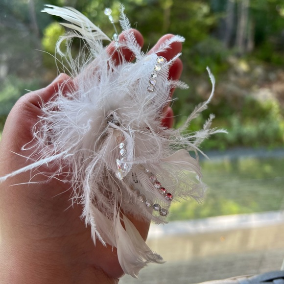 NWT Feather and rhinestone claw clip, bridal wedding - Picture 7 of 7